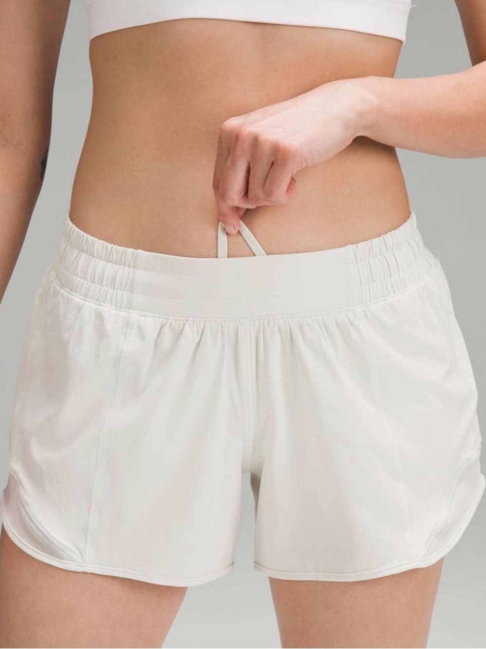 lululemon athletica Women's Athletic Shorts in Off-White/Cream